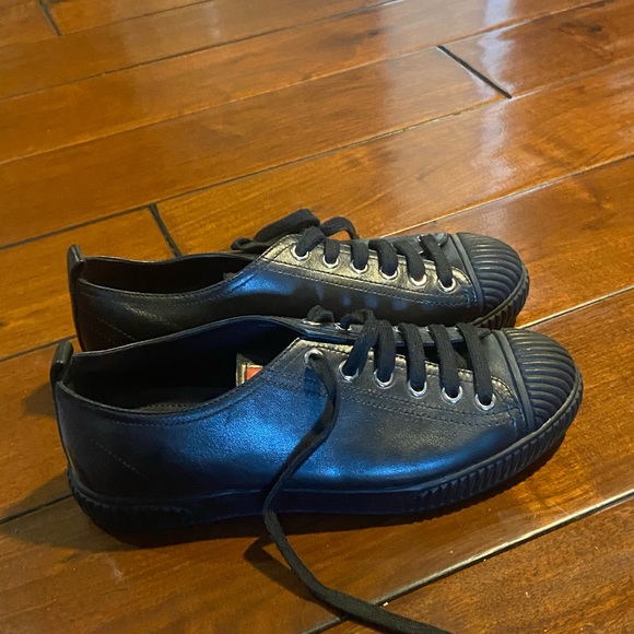 Beautiful Prada sneakers - Picture 1 of 4